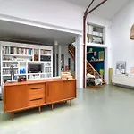 Bright Loft In The 20Th Arr Of Paris - Welkeys